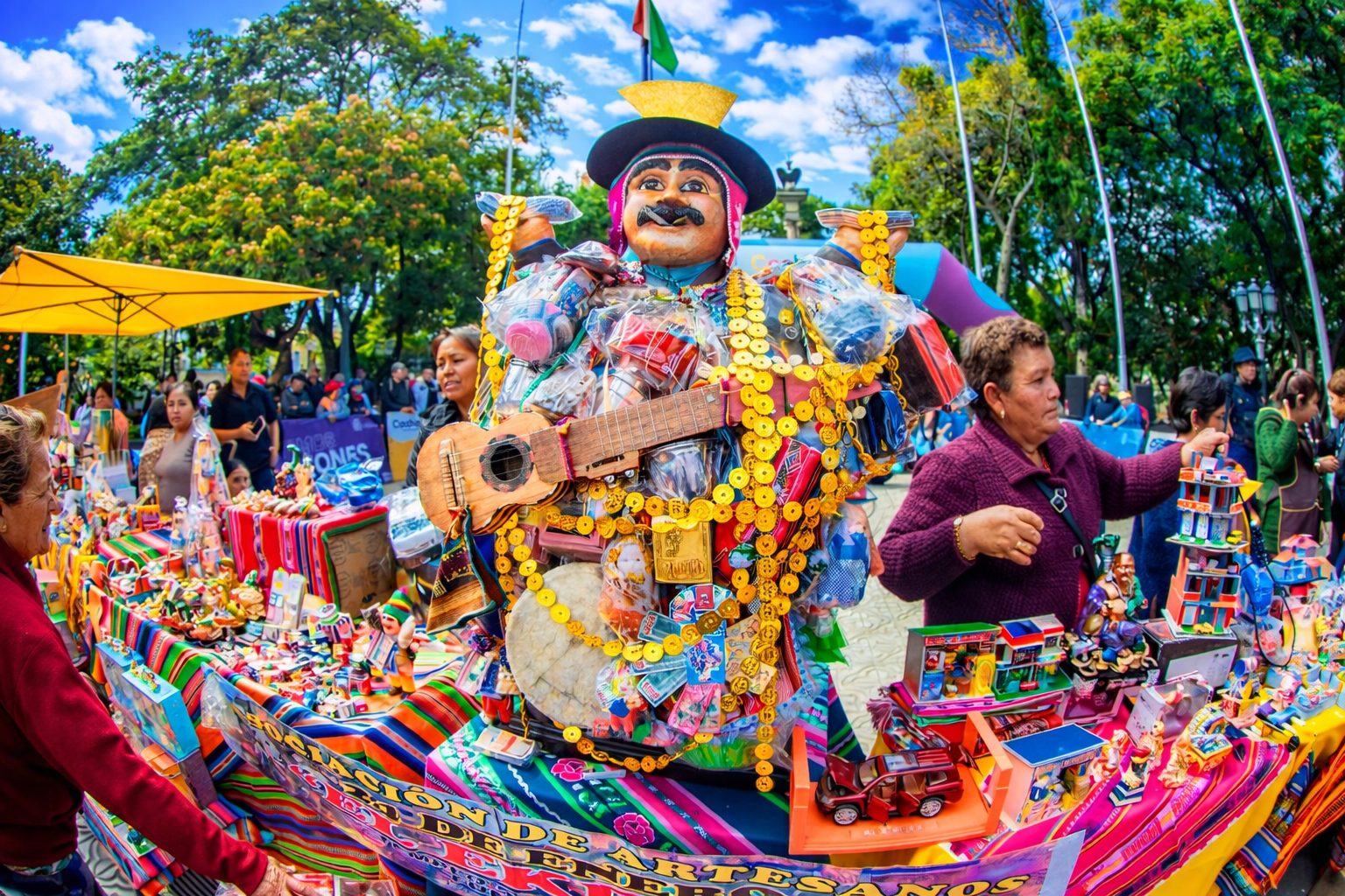 Miniature stalls and crowds at the Alasitas fair in La Paz